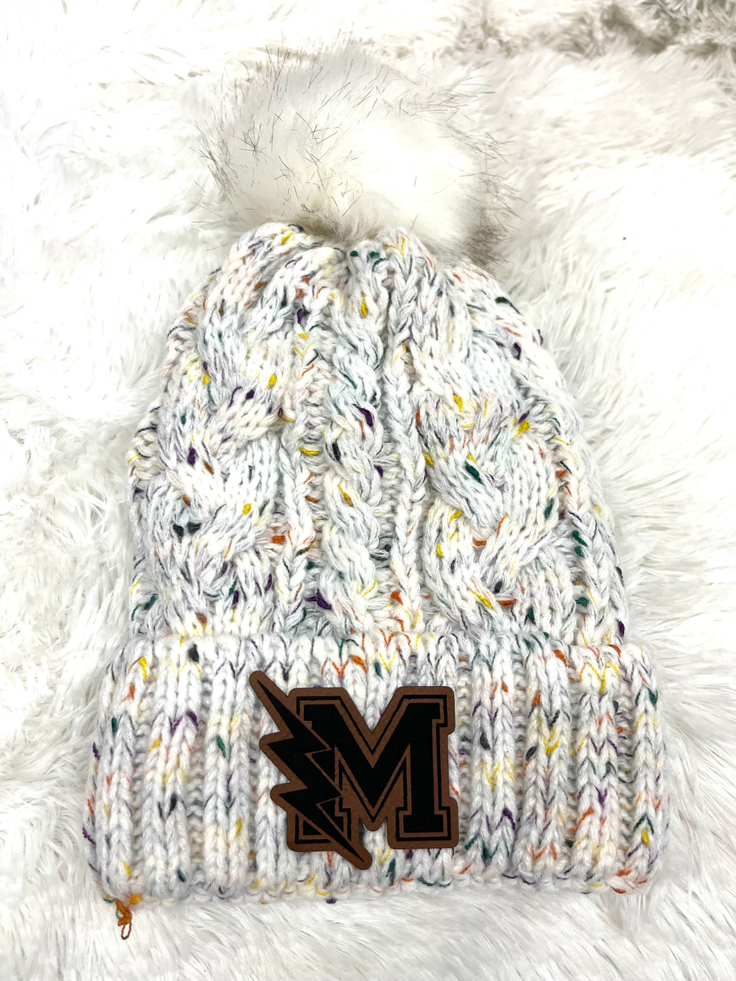 Beanie confetti with Pom